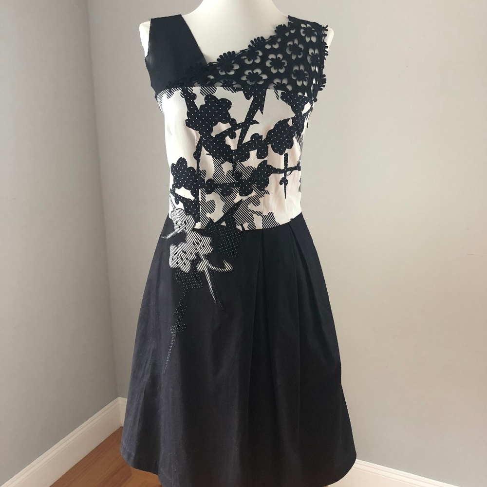 Vivienne Tam Black & White Floral Dress sz 2